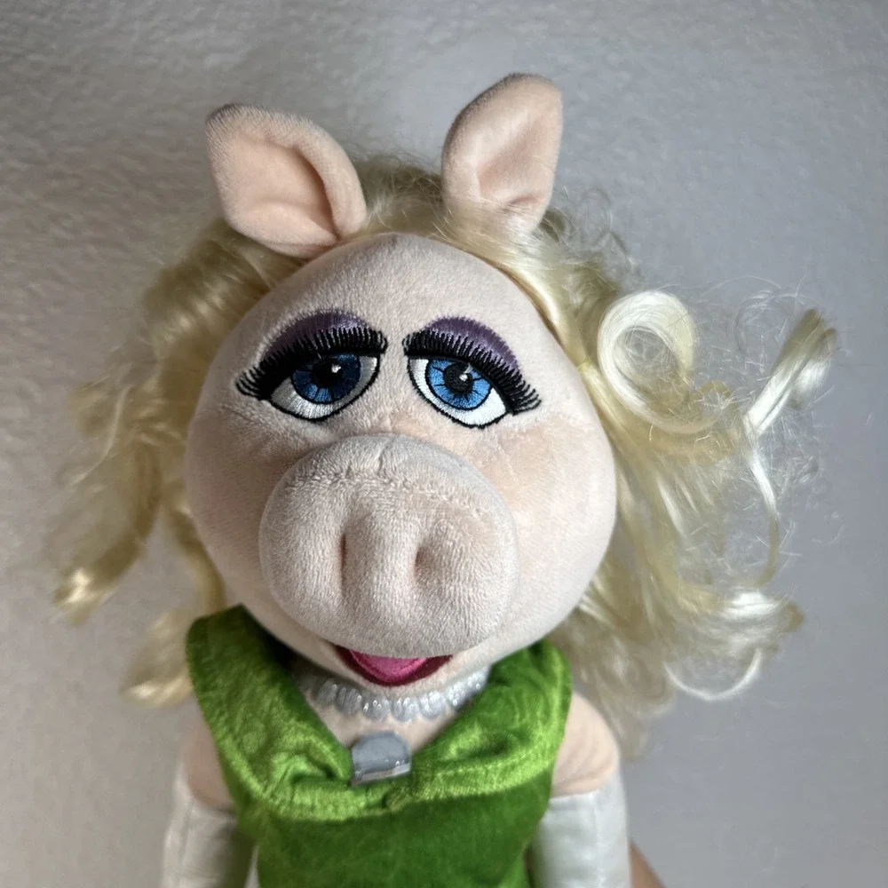 Disney Store Miss Piggy 20